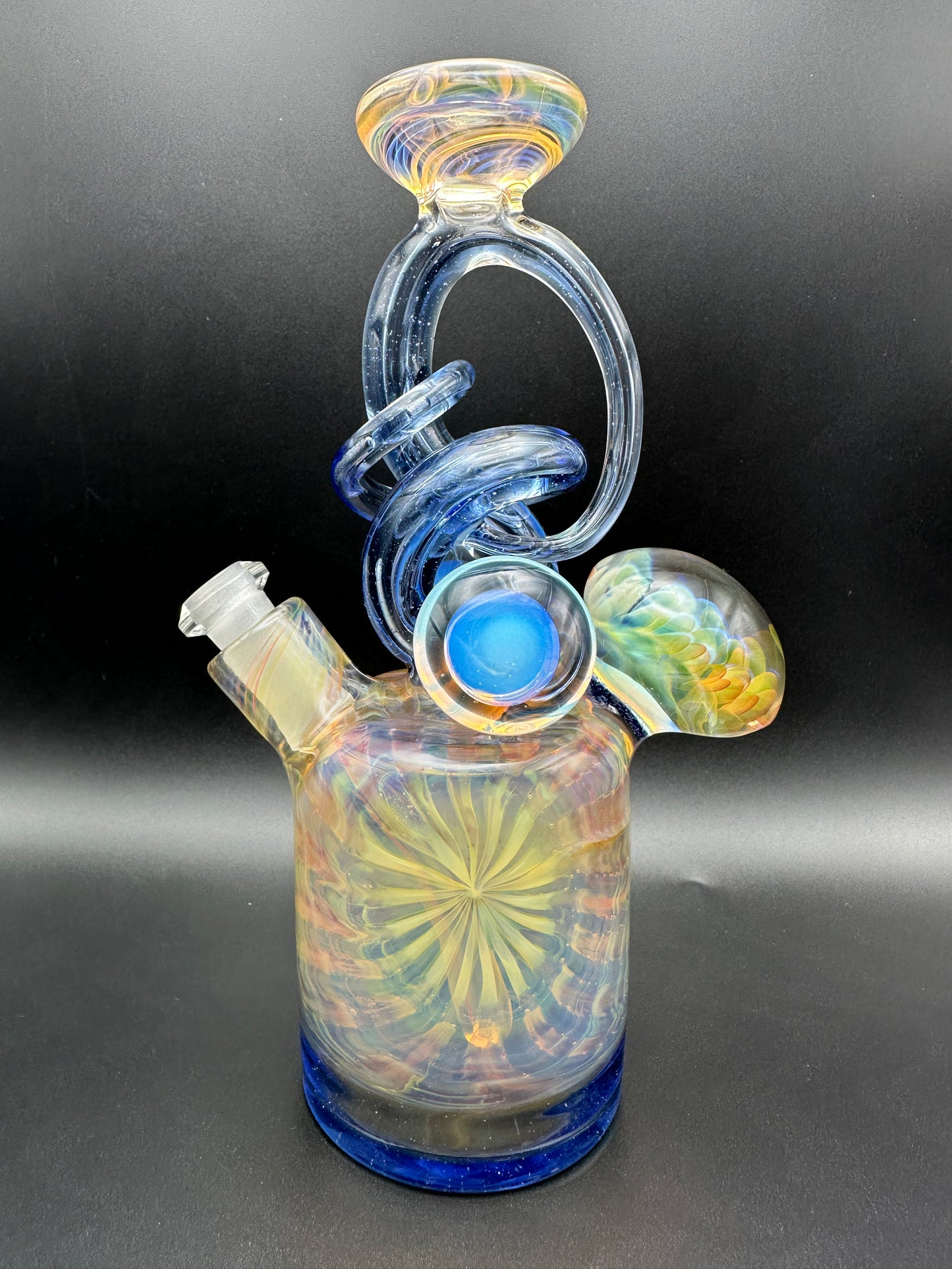 Cambria Glass Abstract Rig